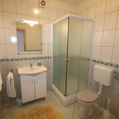 Apartment In Silo/insel Krk 13582 *