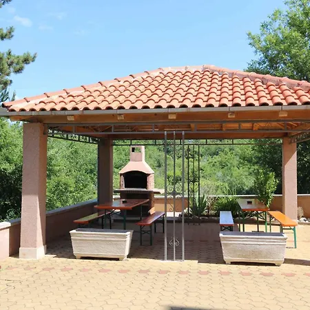 Apartment In Silo/insel Krk 13582