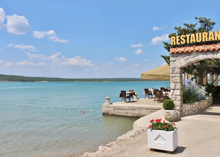 In - Insel Krk 13582 Šilo